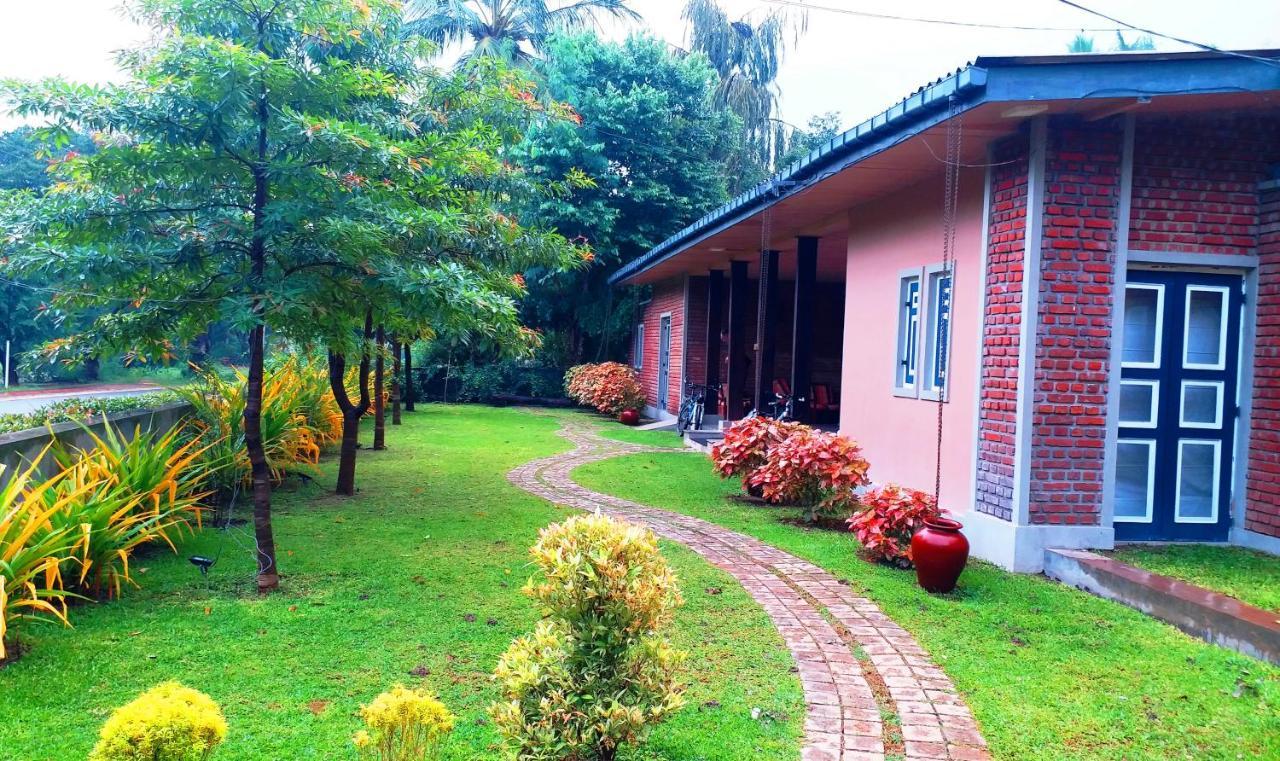 Honey Tree Hotel 3*